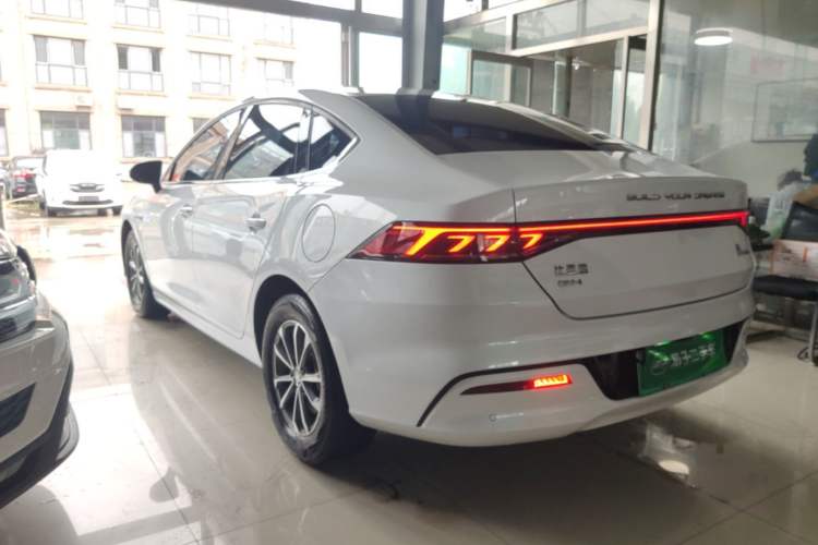 BYD Qin Plus 2023 — фото 4