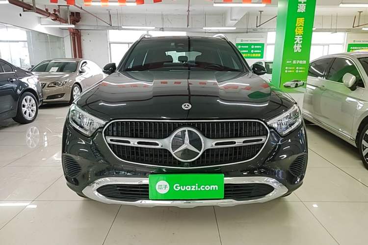 Mercedes-Benz GLC 260 L 2024 — 2