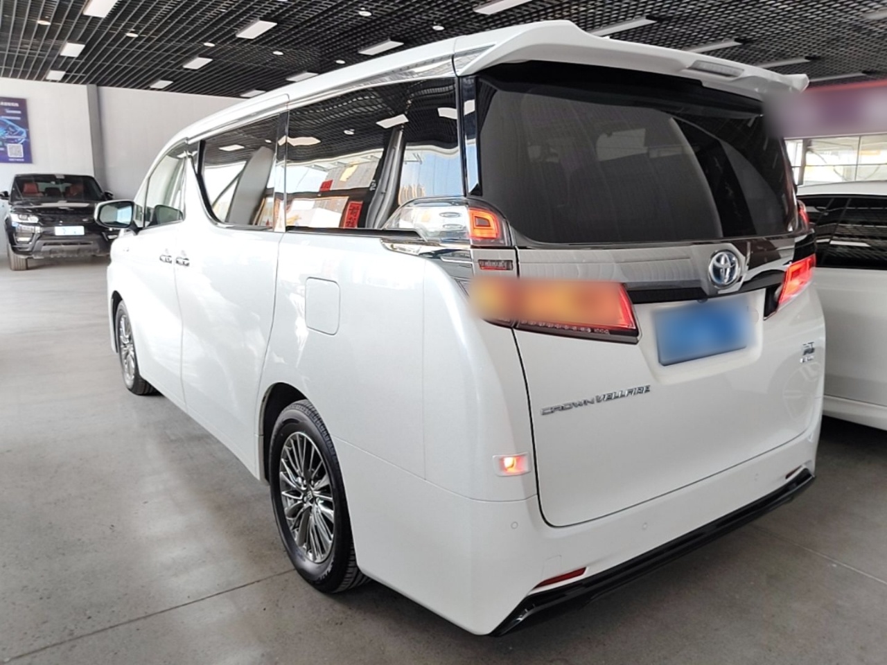 Toyota Vellfire 2021 — фото 4