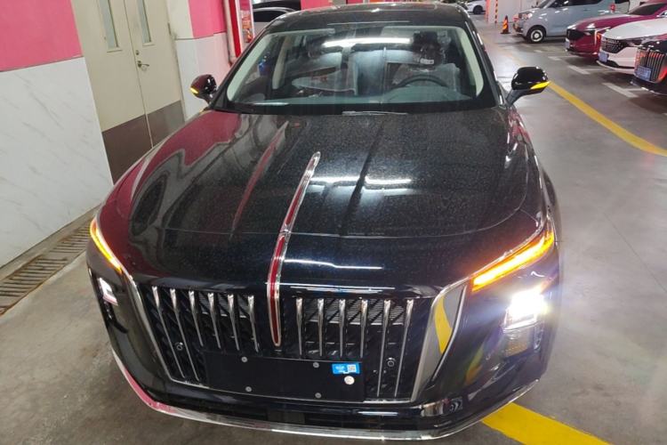 Hongqi H5 2025 — 2