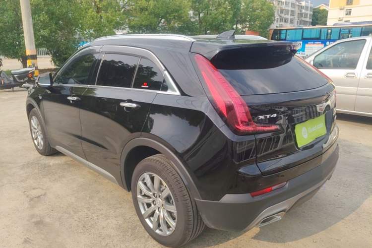 Cadillac XT4 2021 — 4