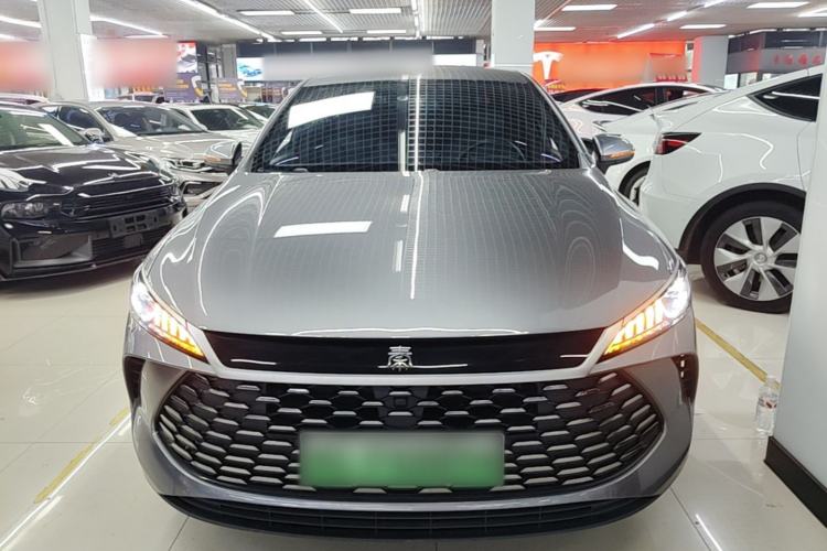 BYD Qin PLUS 2025 — фото 2