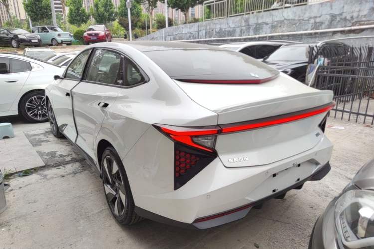 Lingxi L 2025 — 4