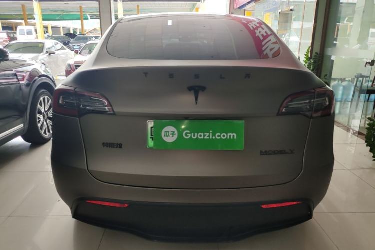 Tesla Model Y 2021 — 5