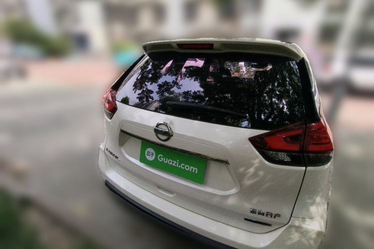 Nissan Rogue 2020 — 5