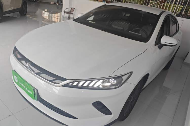 BYD Qin Plus 2025 — фото 1