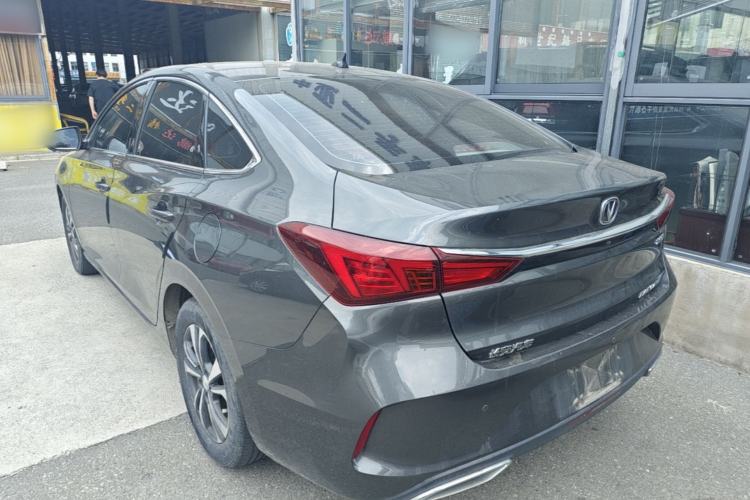 ChangAn Eado 2021 — 4