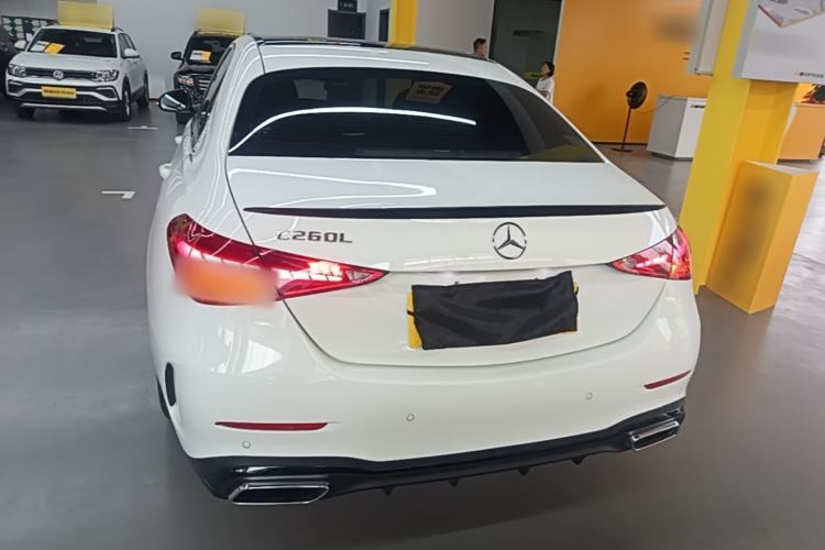 Mercedes-Benz C 260 L 2024 — 5
