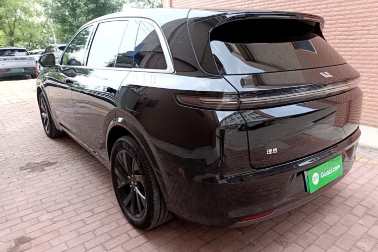 Li Auto L7 2023 — 4