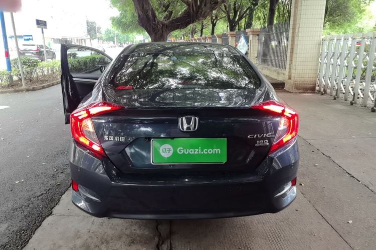 Honda Civic 2019 — 5