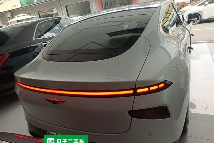 XPeng P7 2021 — 5