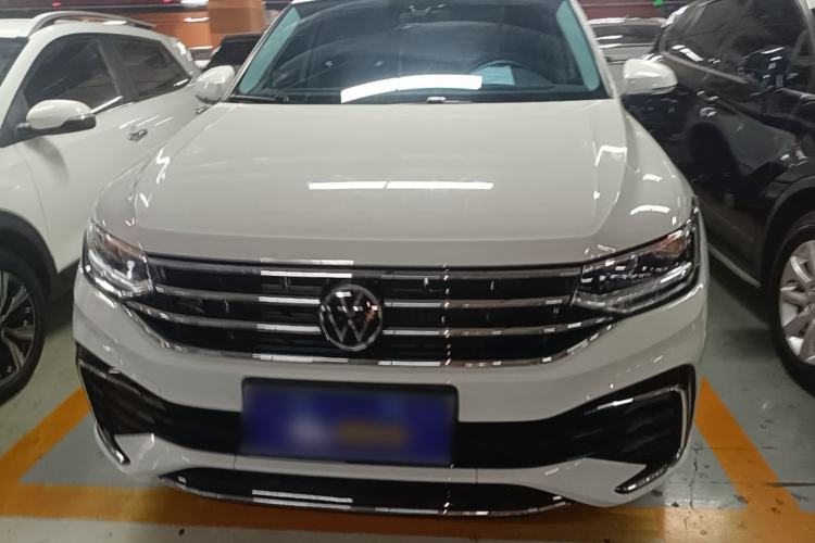 Volkswagen Tiguan L 2024 — 2