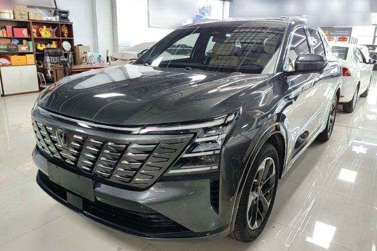 ChangAn CS75 PLUS 2025 — фото 1