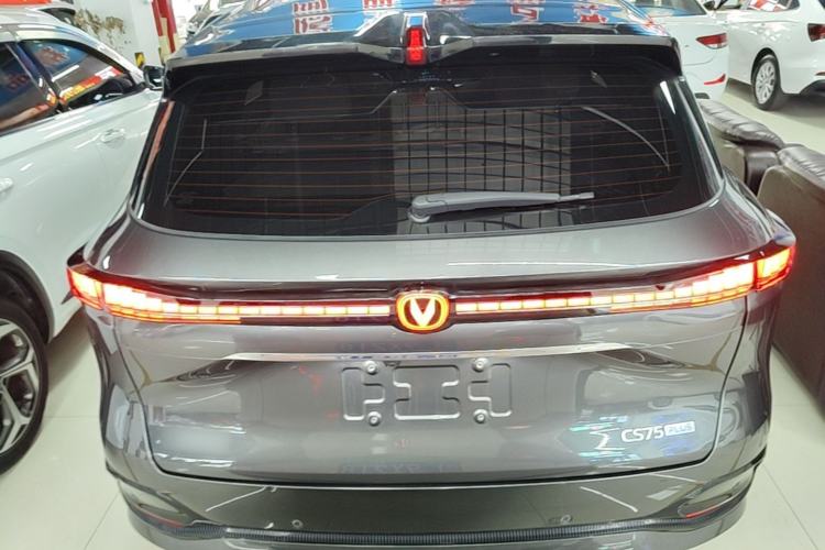 ChangAn CS75 PLUS 2025 — фото 5