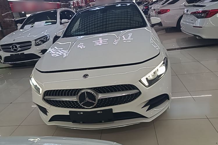 Mercedes-Benz A 200 L 2020 — фото 2