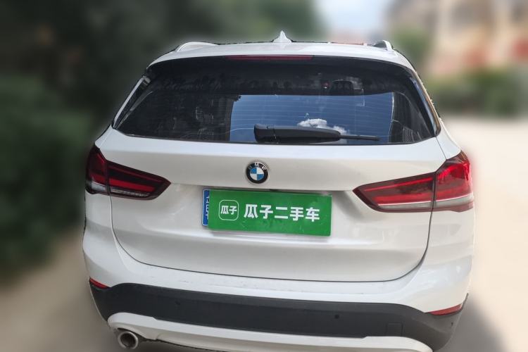 BMW X1 2022 — фото 3