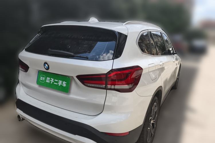 BMW X1 2022 — фото 4