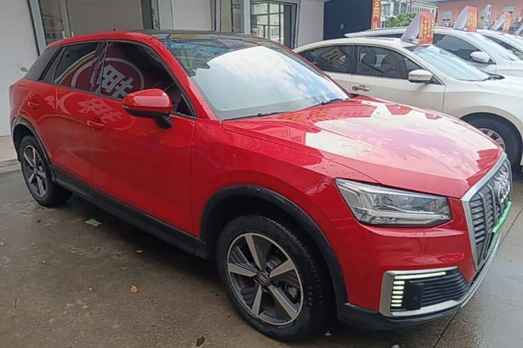 Audi Q2L 2019 — 3
