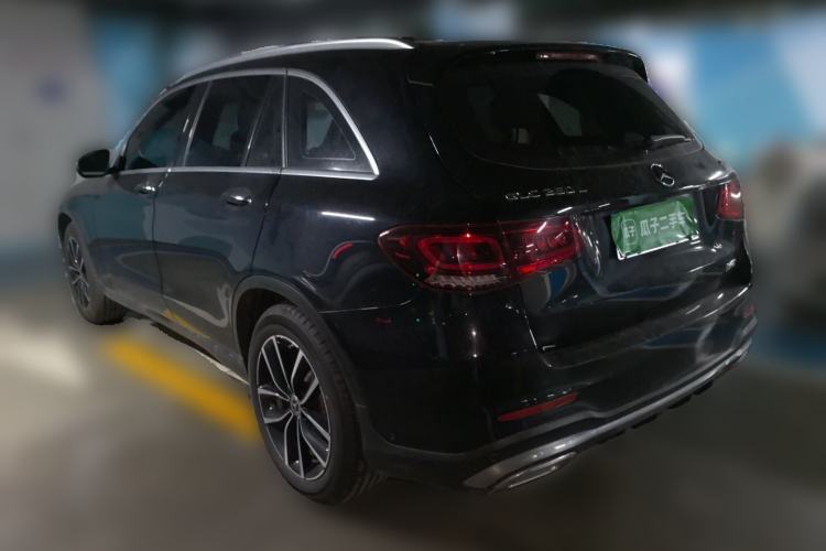 Mercedes-Benz GLC 260 L 2021 — фото 3