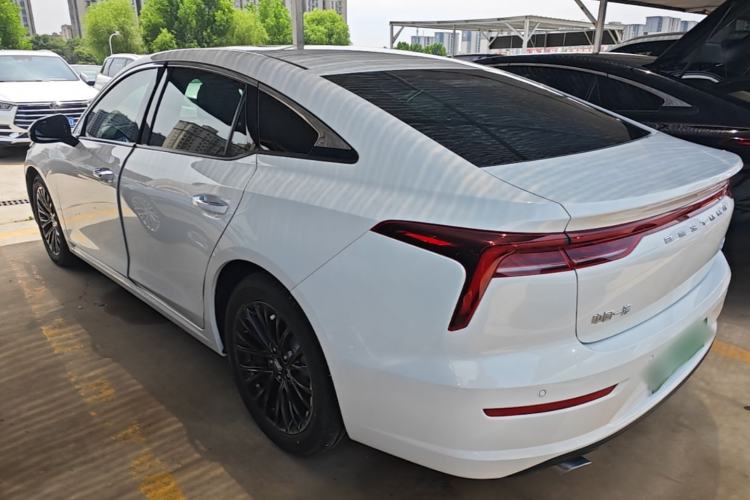 Bestune B70 2022 — 4