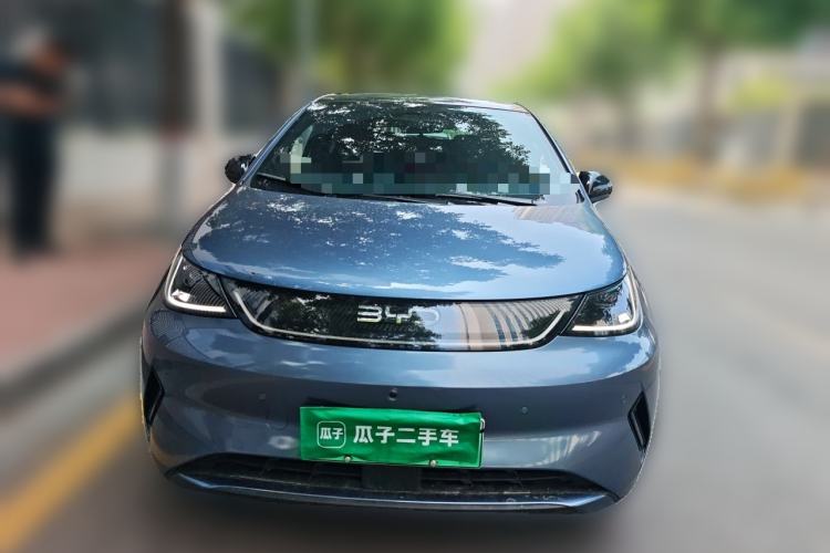 BYD Dolphin 2025 — 2