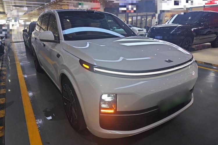 Li Auto L9 2025 — 3