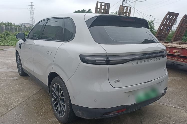 Leapmotor B10 2025 — 4