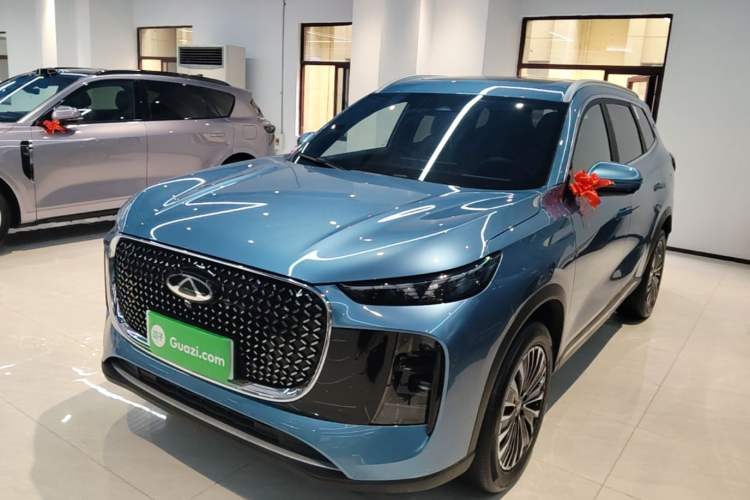Chery Tiggo 8 Plus C-DM 2025 — фото 1
