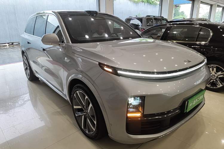 Li Auto L9 2022 — 3