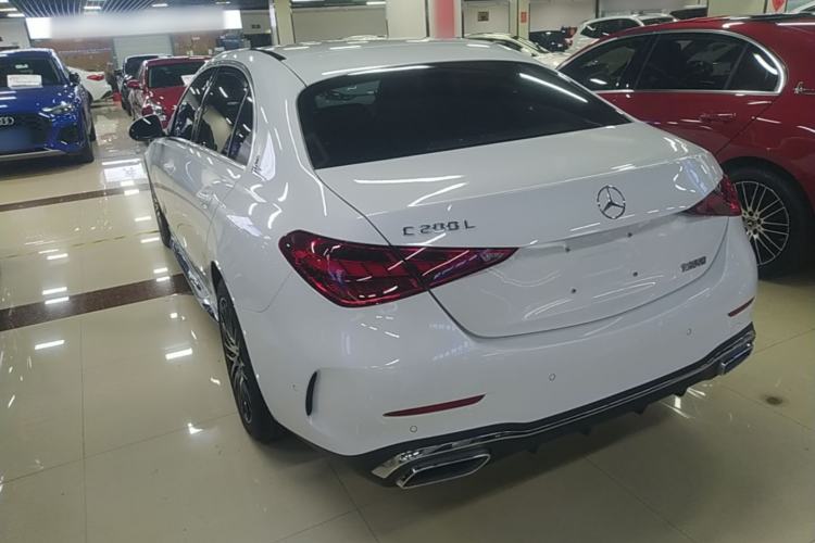 Mercedes-Benz C 200 L 2023 — фото 4