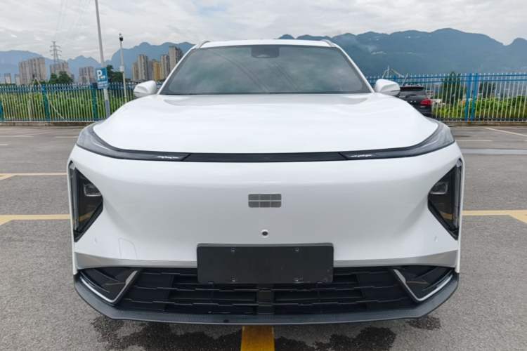 Geely Galaxy L7 2025 — 2
