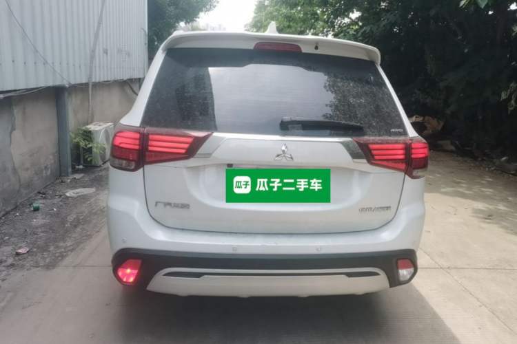Mitsubishi Outlander 2020 — 5