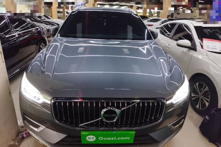 Volvo XC60 2021 — 2