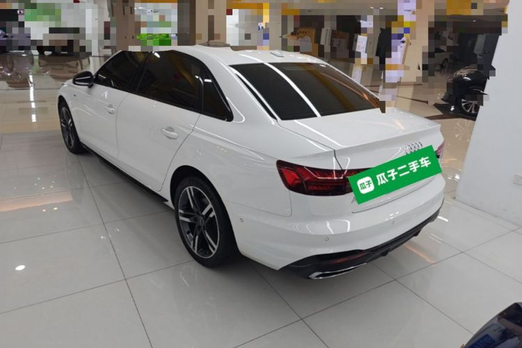 Audi A4 2022 — 4