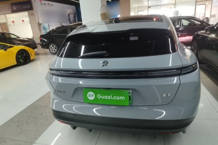 NIO ET5T 2024 — 5