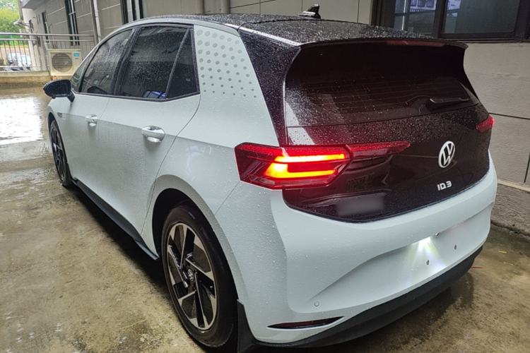 Volkswagen ID.3 2023 — 4