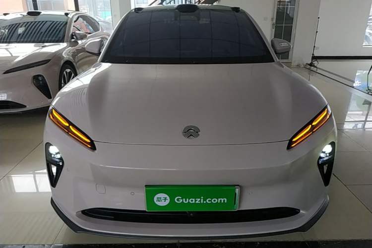 NIO ET5 2024 — 2