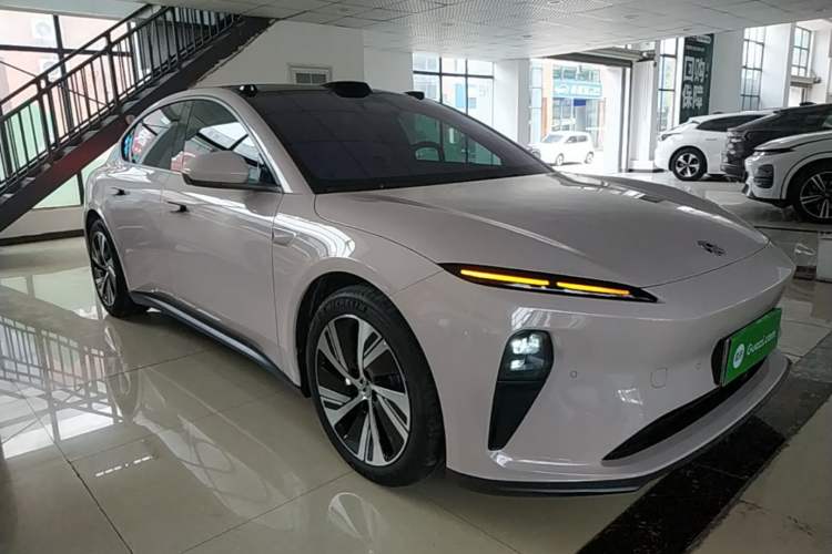 NIO ET5 2024 — 3