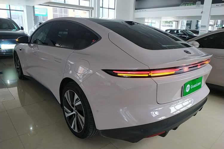 NIO ET5 2024 — 4