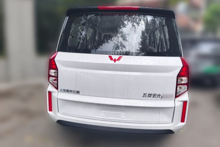 Wuling Hongguang PLUS 2020 — фото 3