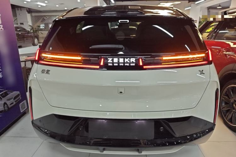 Zeekr Zeekr X 2025 — 5
