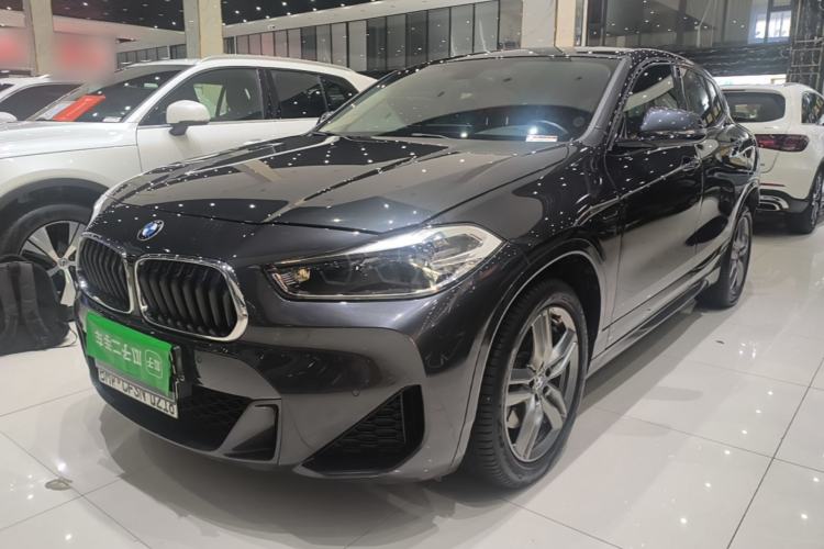 BMW X2 2021 — фото 1