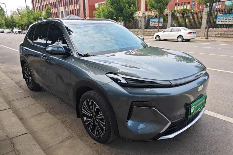 Geely Xingjian 7 2025 — 3
