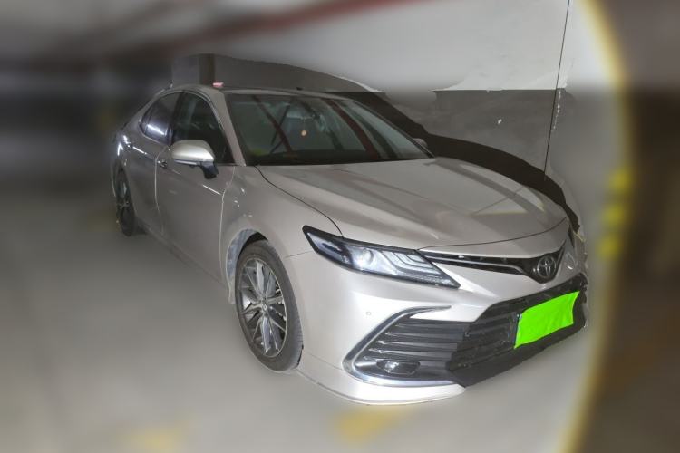 Toyota Camry 2021 — фото 3