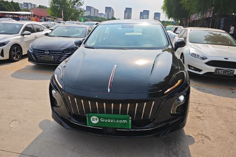 Hongqi E-QM5 2023 — 2
