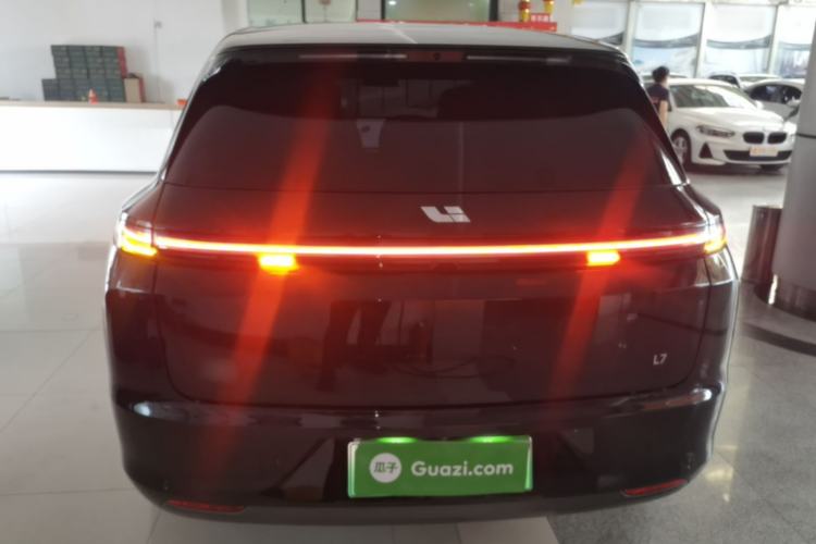 Li Auto L7 2023 — 5