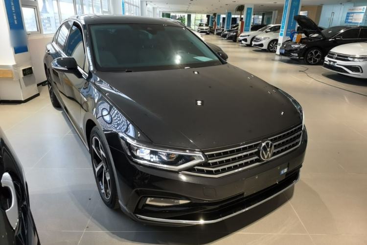 Volkswagen Magotan 2023 — 3