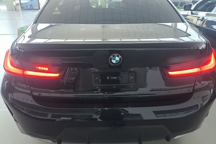 BMW 320Li 2023 — 5