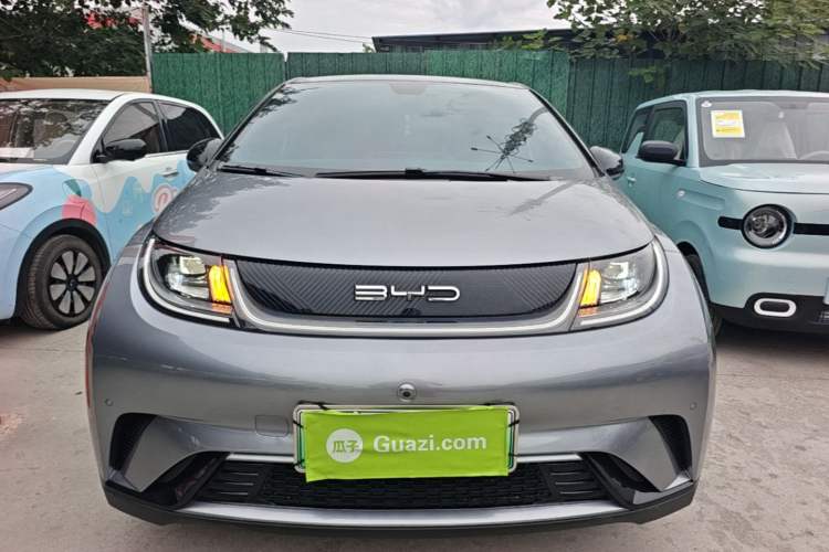 BYD Dolphin 2023 — 2