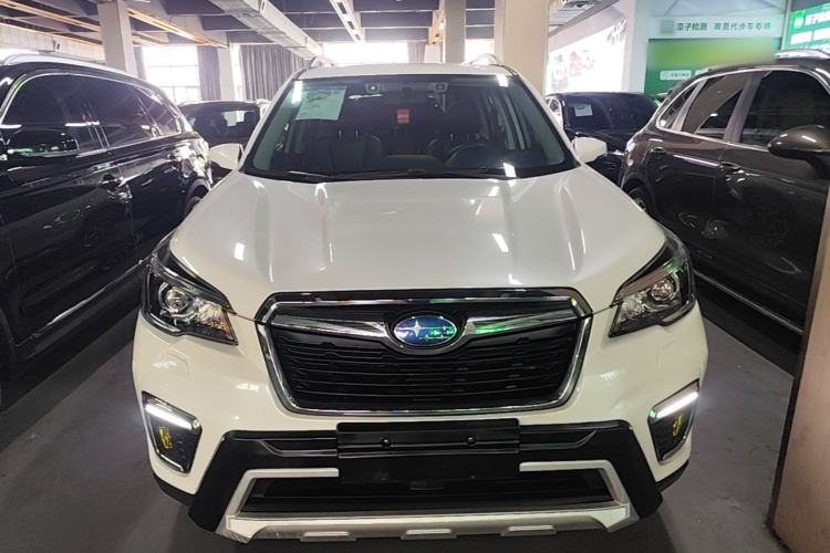 Subaru forester 2021 — фото 2